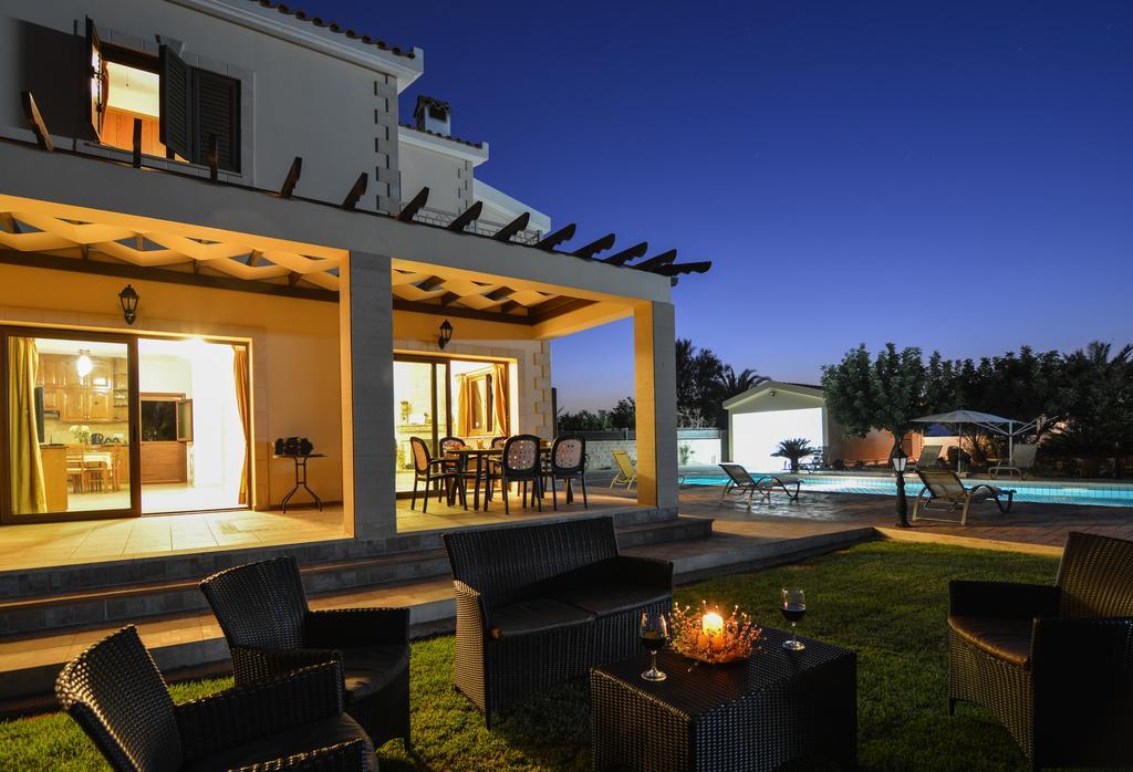 Kalli Villa ポモス エクステリア 写真